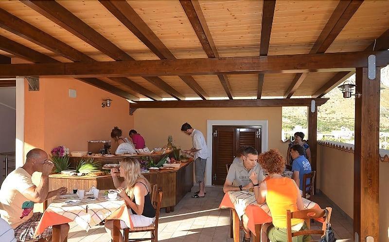 Baia Santa Margherita B&B Castelluzzo Ngoại thất bức ảnh