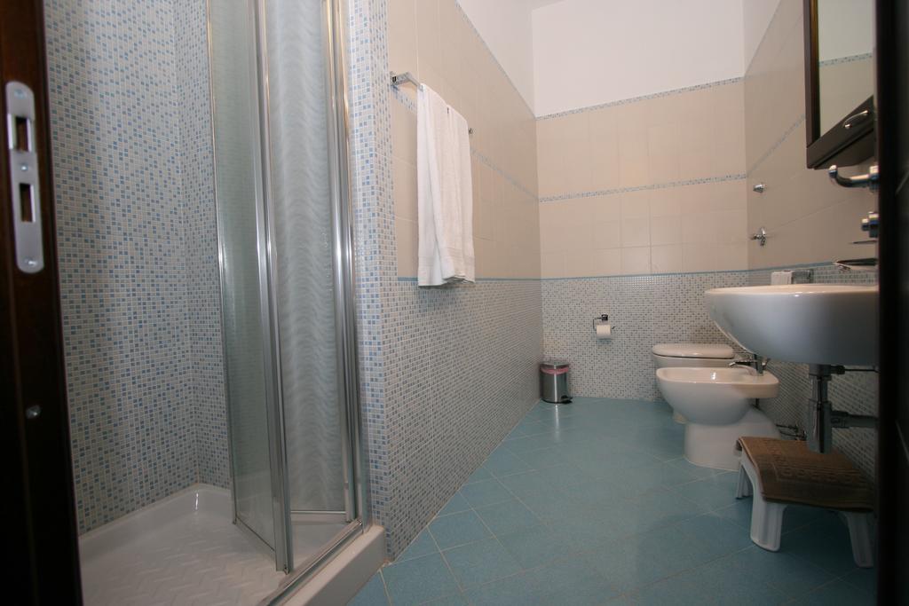 Baia Santa Margherita B&B Castelluzzo Phòng bức ảnh